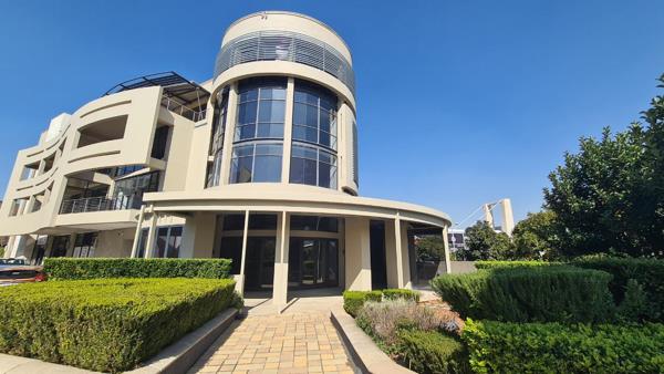 490  m² Commercial space