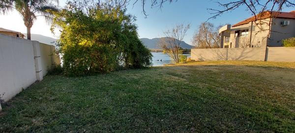 1 081 m² Land
