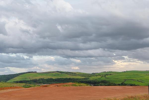 1 657 m² Land