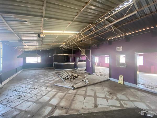 2 000  m² Industrial space