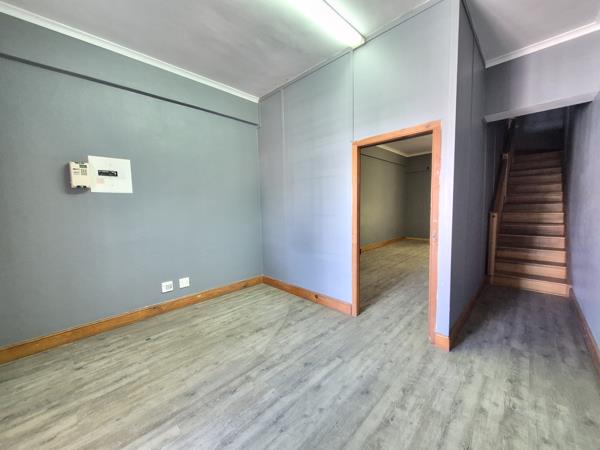 80  m² Commercial space