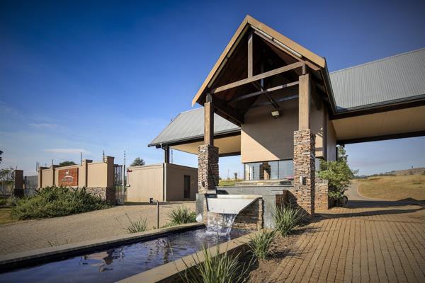 2 500 m² Land