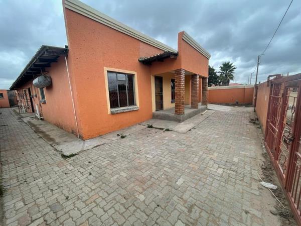 15 Bedroom House