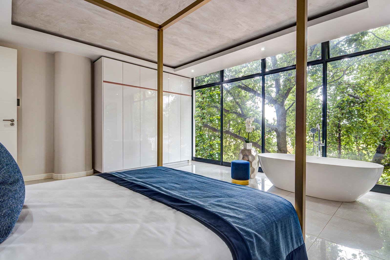 3 Bedroom Penthouse in Houghton Estate