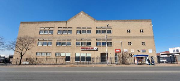 5 100  m² Industrial space