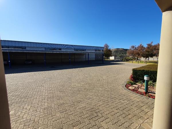 2 800  m² Industrial space