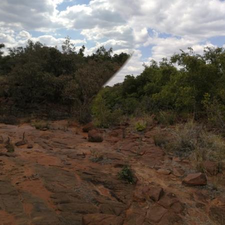 2 500 m² Land