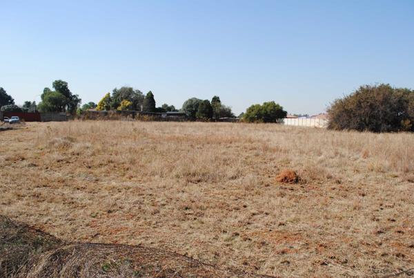 1 256 m² Land