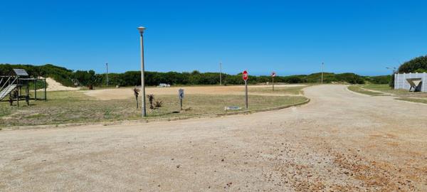 728 m² Land