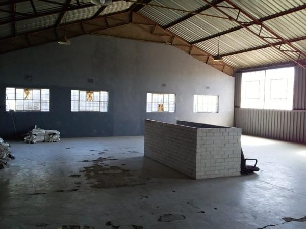 300 m² Commercial space