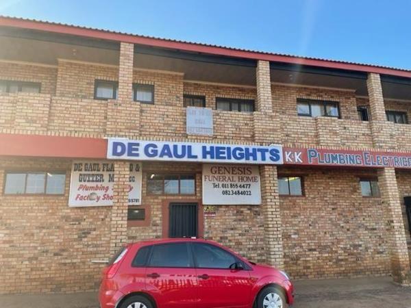 2 422 m² Commercial space