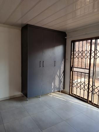 1 Bedroom House