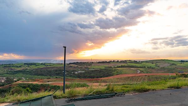 1 101 m² Land