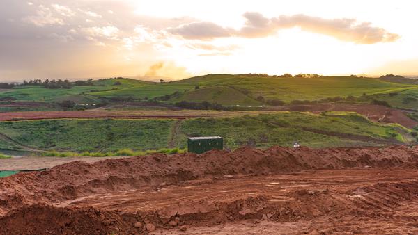 1 336 m² Land