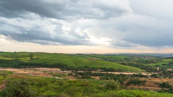 1 078 m² Land