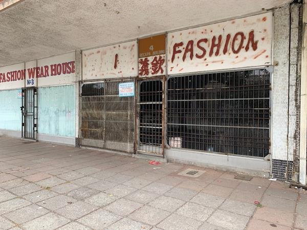 674  m² Commercial space