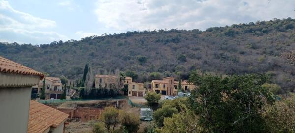 908 m² Land