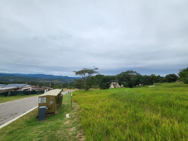 1 125 m² Land