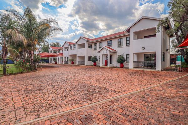 2 250  m² Commercial space