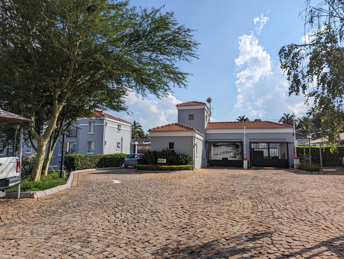 3 Bedroom Flat in Northcliff