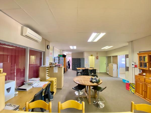 225 m² Office Space