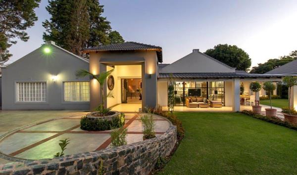 6 Bedroom House