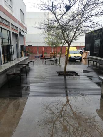 200 m² Commercial space