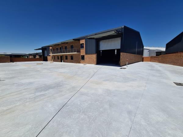 2 000  m² Industrial space