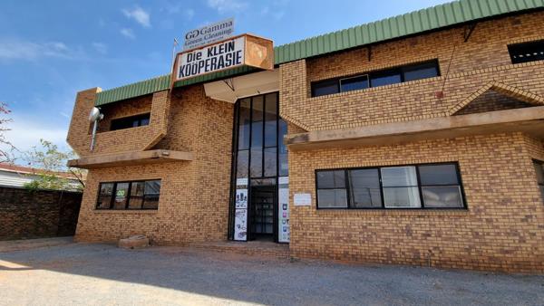 1 351  m² Industrial space