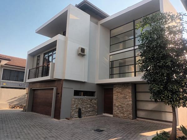 5 Bedroom Townhouse