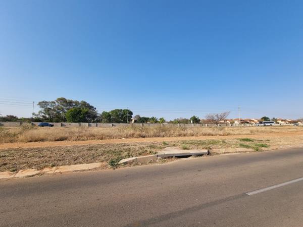 1 551 m² Land