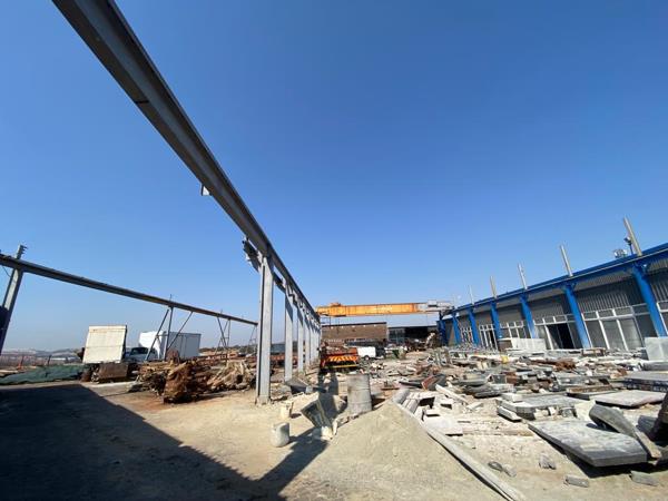 1 500  m² Industrial space