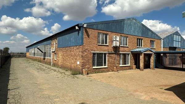 1 800 m² Industrial space