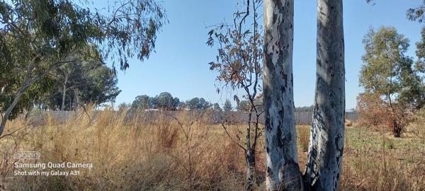 4 047 m² Land