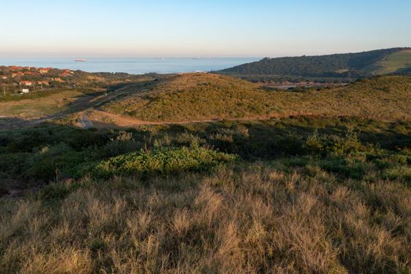 925 m² Land