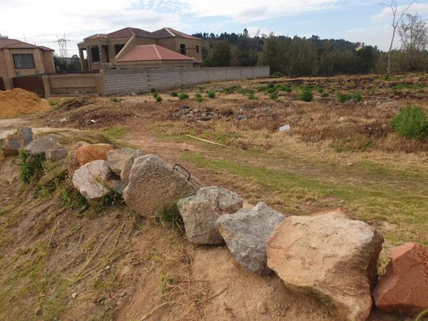 754 m² Land