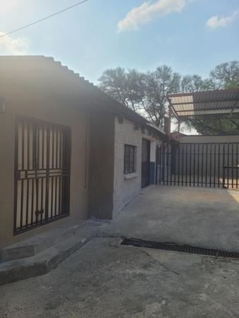 130 m² Commercial space
