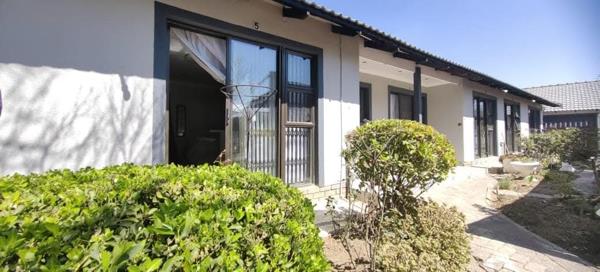 Bachelor apartment