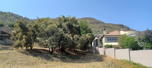 814 m² Land