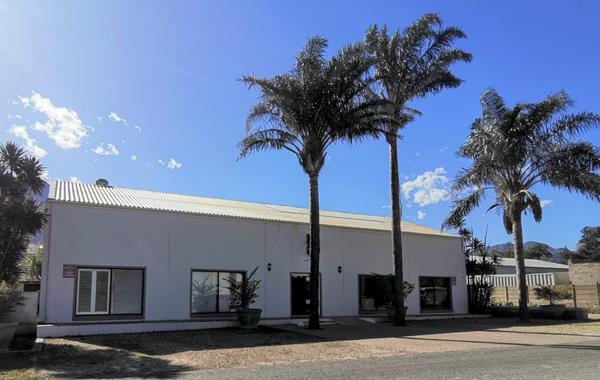 616 m² Retail Space
