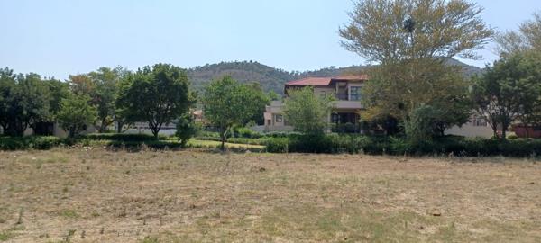 601 m² Land