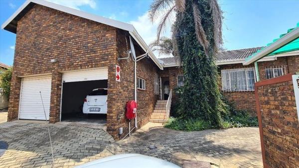 3 Bedroom Townhouse