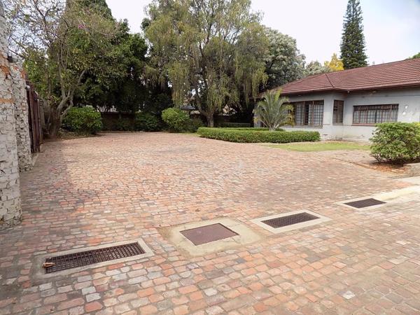 30 Bedroom House
