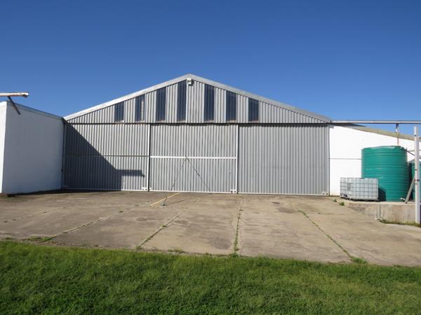 763  m² Commercial space