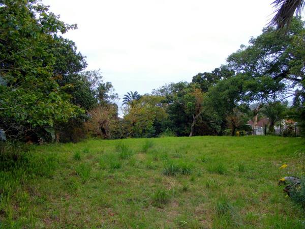 1 043 m² Land