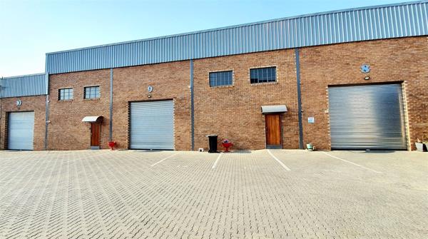 275  m² Commercial space