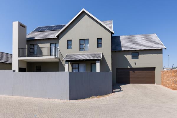 4 Bedroom Townhouse
