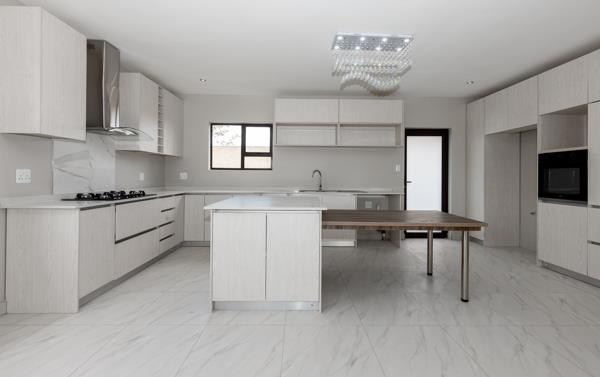 4 Bedroom Townhouse