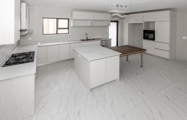 4 Bedroom Townhouse