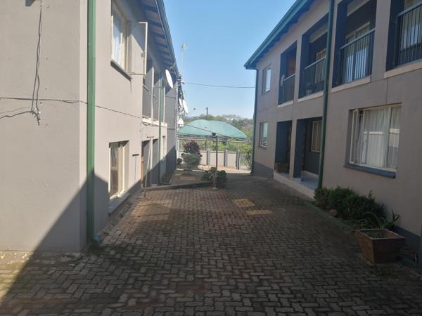 700  m² Commercial space